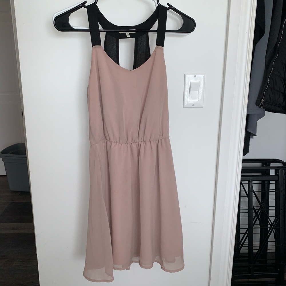 Mauve/Pink Flowy Dress